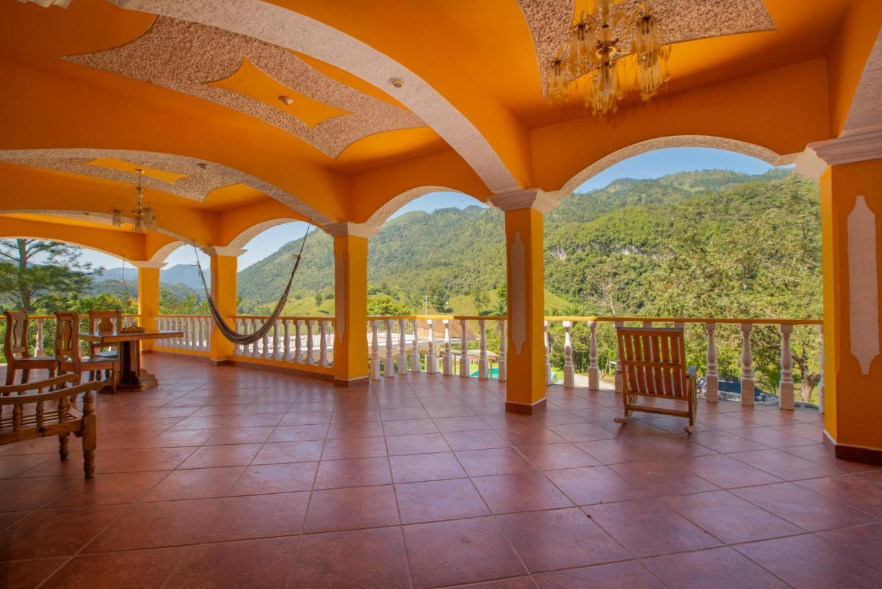 El Mirador De Tansu Hotel Lanquin Bagian luar foto