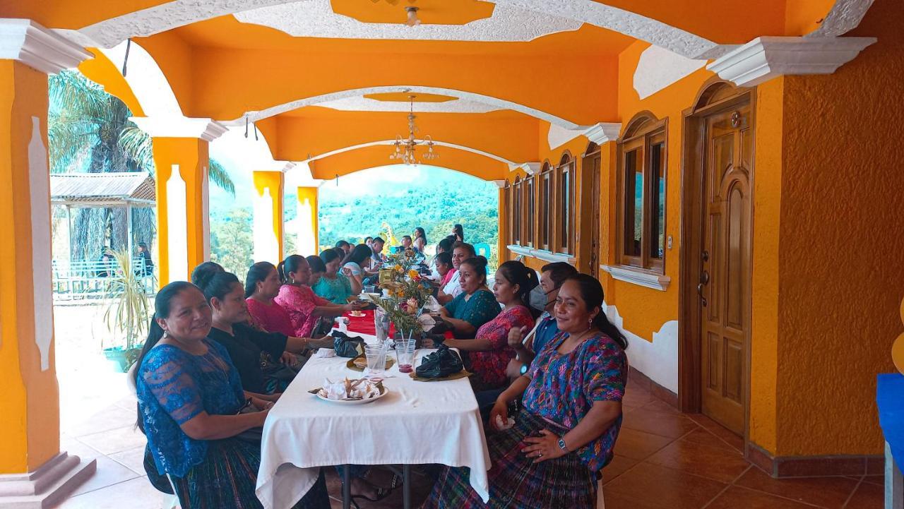 El Mirador De Tansu Hotel Lanquin Bagian luar foto